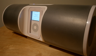 Illustration for article titled iPod Dock Bracket, Altec Lansing iM7 vs. Cambridge Soundworks Playdock i